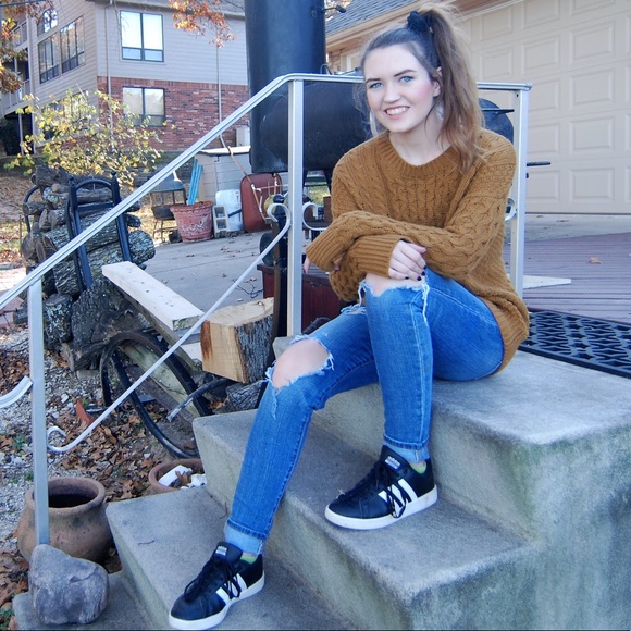 Meet your Posher, Ashley - Picture 7 of 8